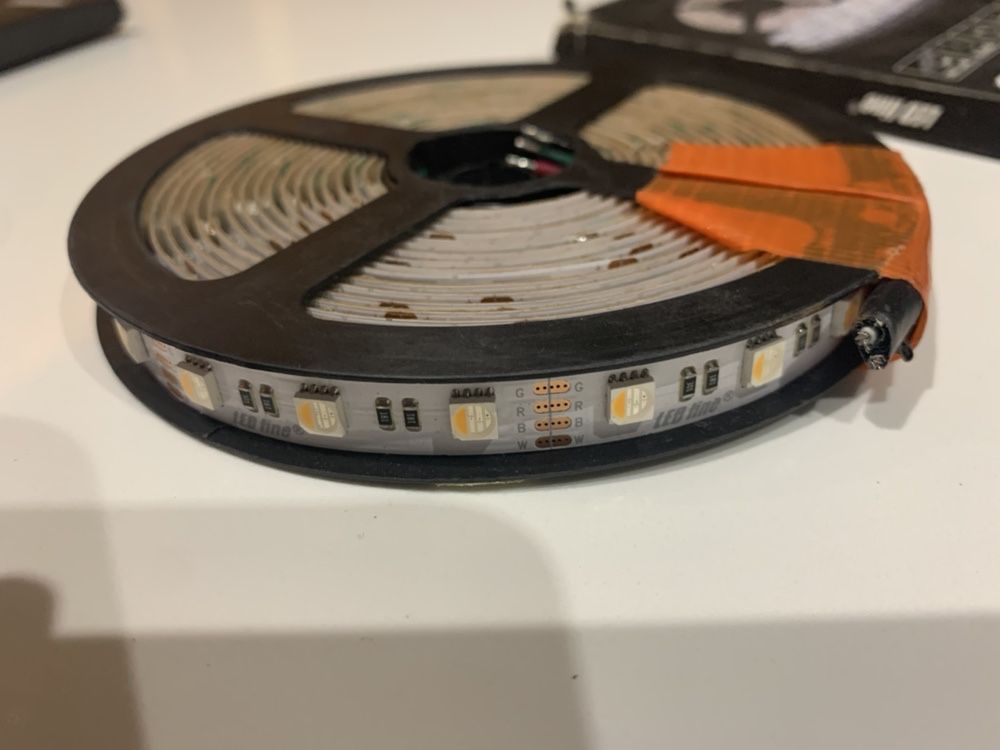 Taśma LED 300 SMD 5060, kolor+biały 5 m NOWA