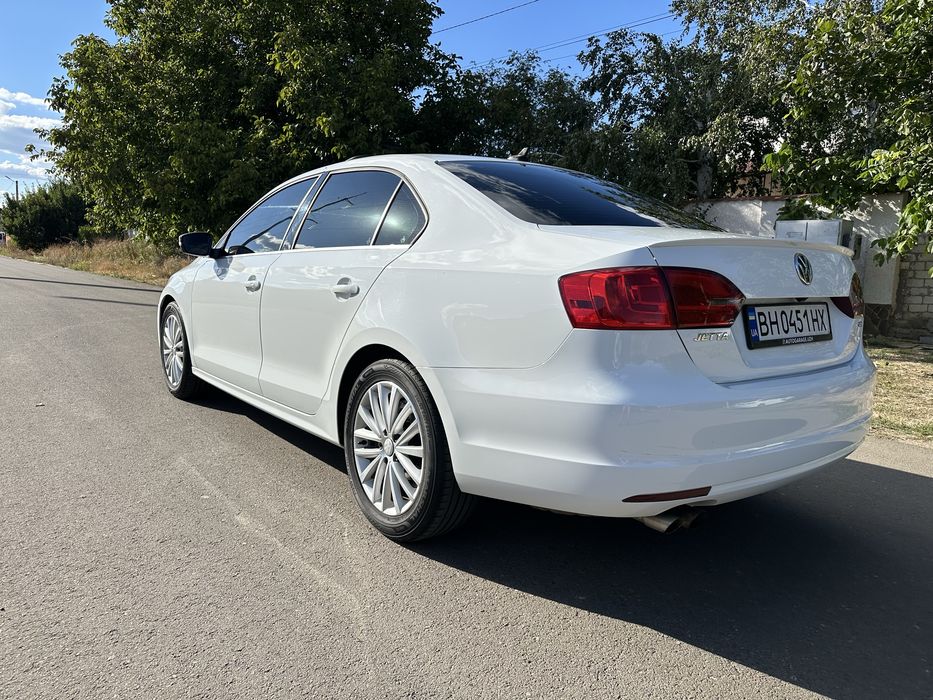 Volkswagen Jetta 2014 1.8 tsi комплектация SEL