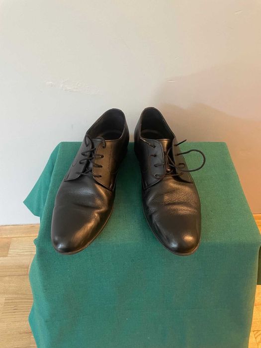 Buty skórzane garniturowe, rozmiar 39