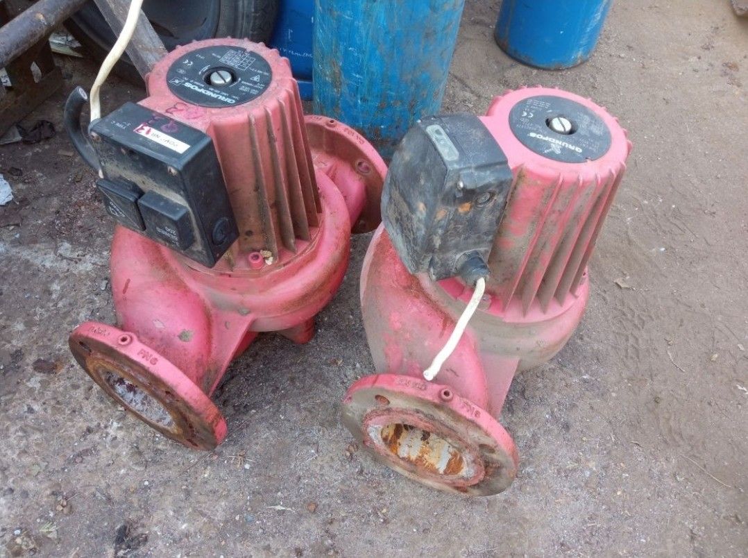 Pompa Grundfos UPS 100-60 F