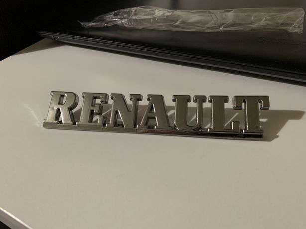 Шильдик (эмблема) Renault надпись целиком, багажник, хром, пластик