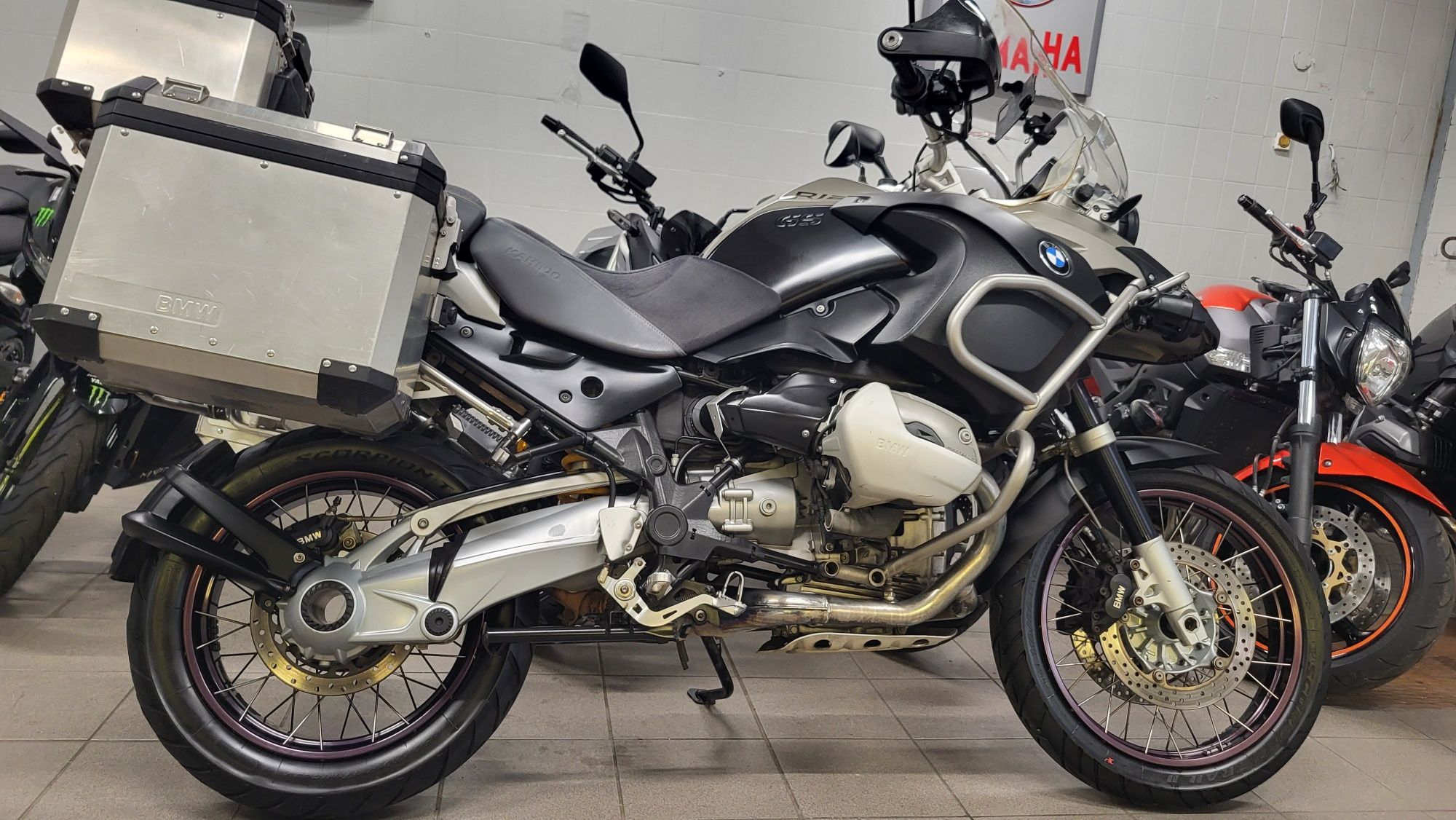 BMW R 1200 GS ADV Bezwypadkowy Niemcy Ksiązki Dostawa pod dom