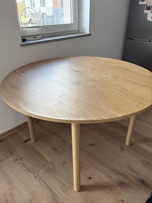 Stol srednica 120 cm, jysk