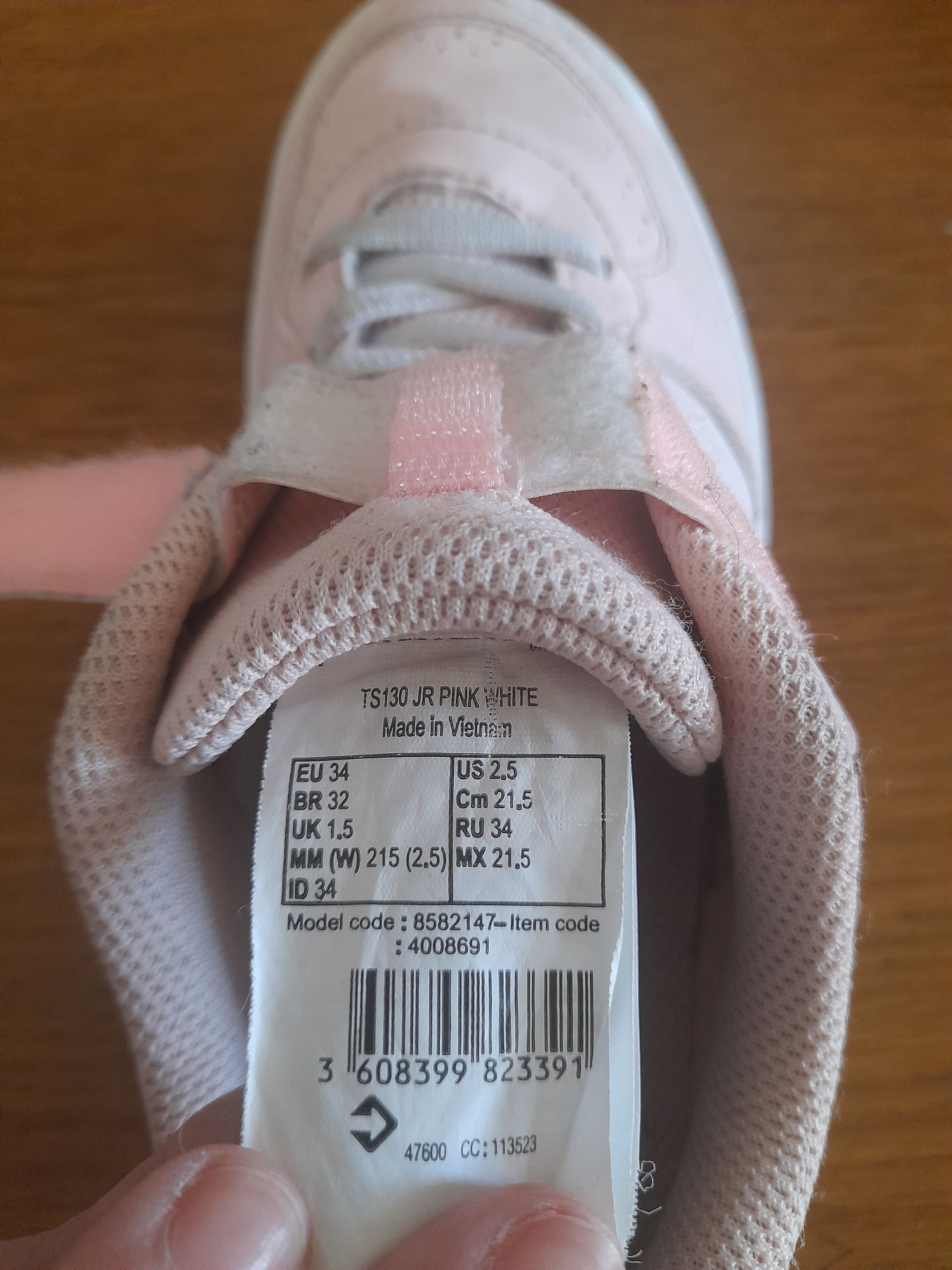 Buty dziewczęce r. 34 z decathlon