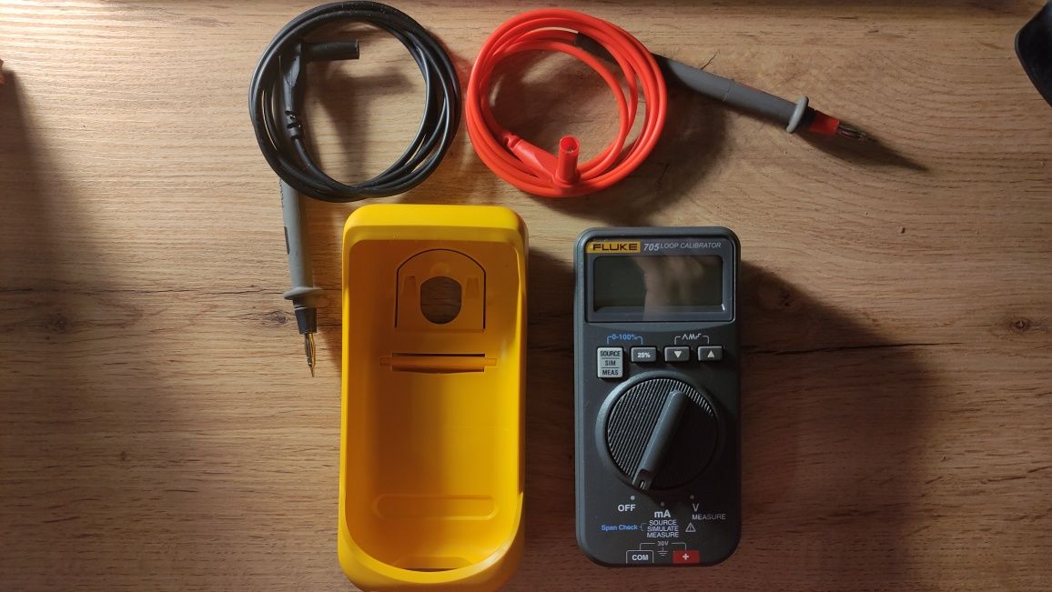 Fluke 705 Калібратор петлі струму, Loop calibrator