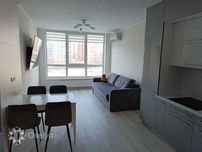Продам сучасну 3-к квартиру з дизайнерським ремонтом