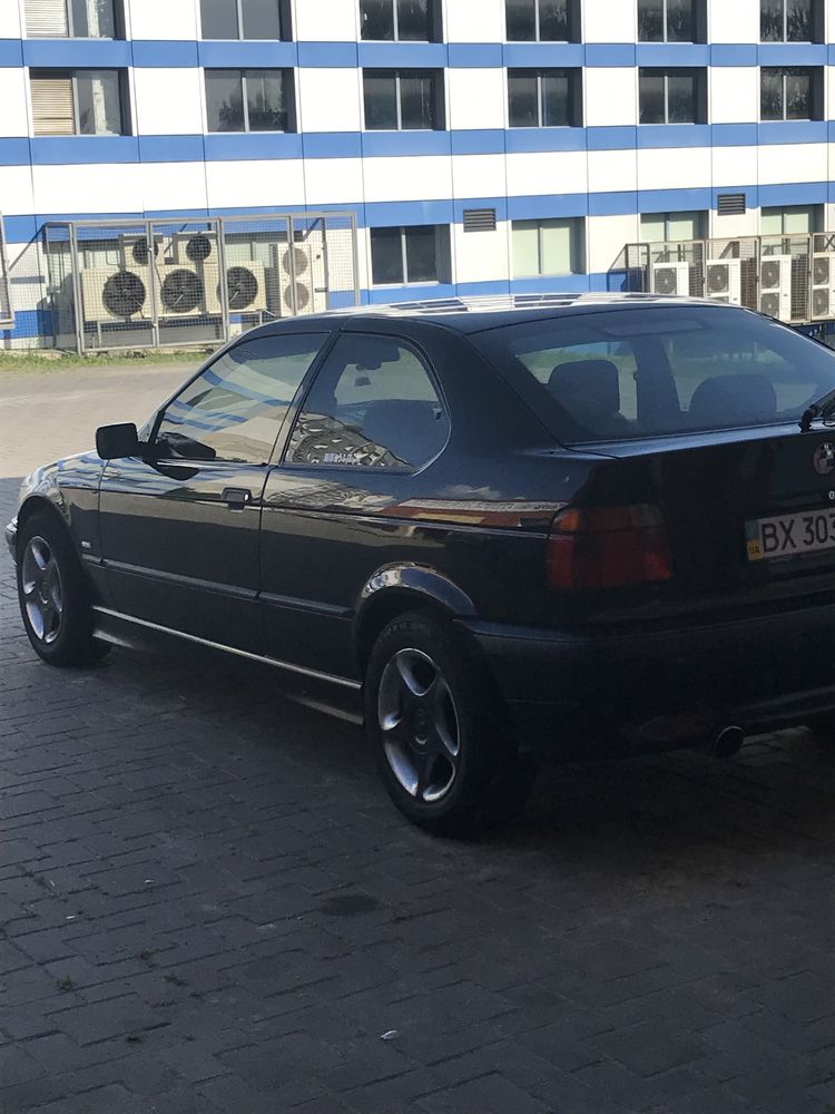 BMW e 36 compact по запчастинам