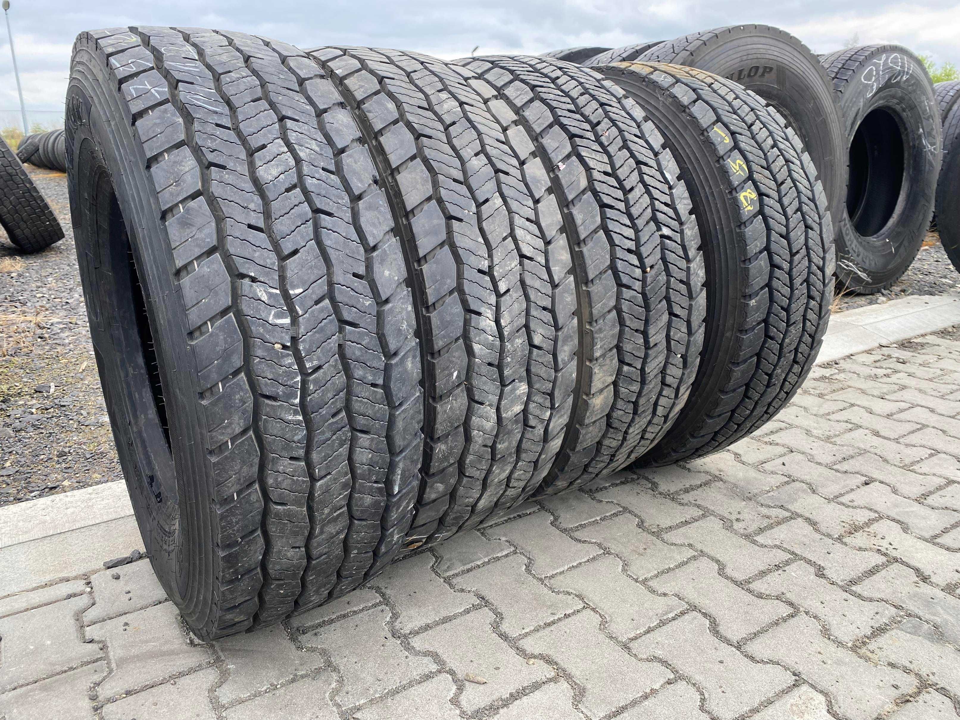Opony 305/70R19.5 HANKOOK SMART FLEX DH35 Napędowe 12-14mm
