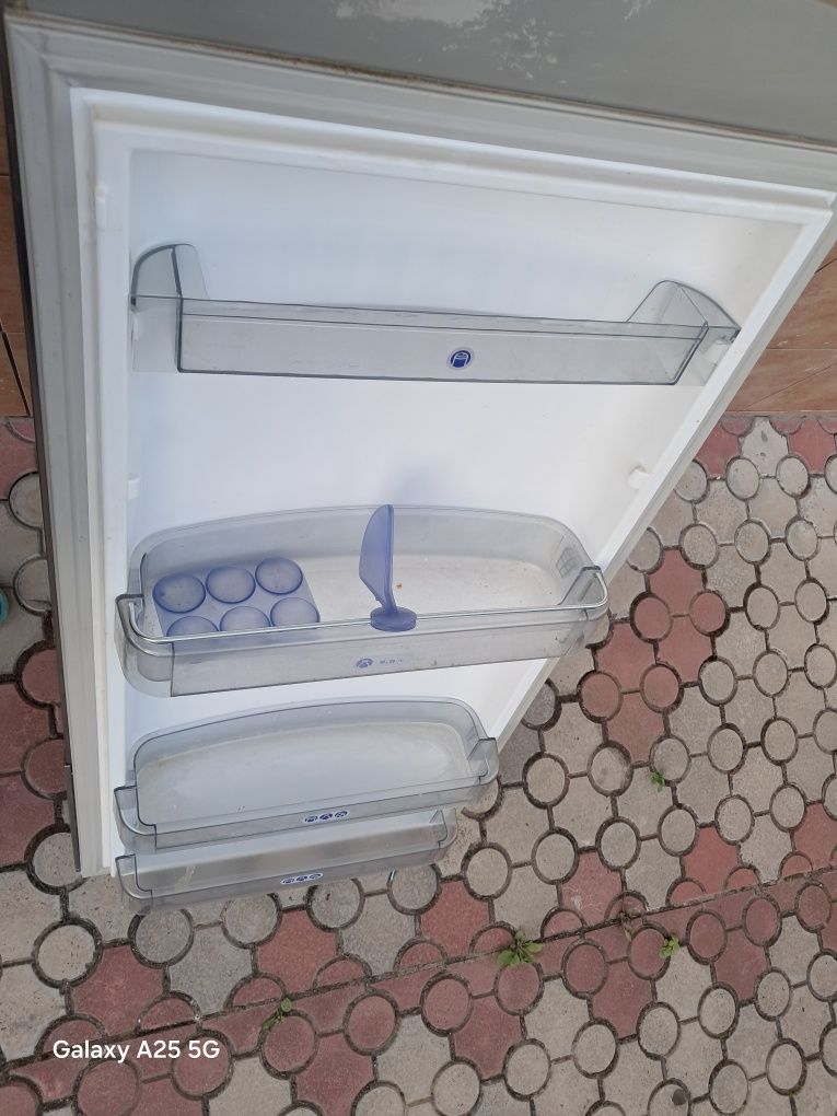 Полички в холодильник Вірпул