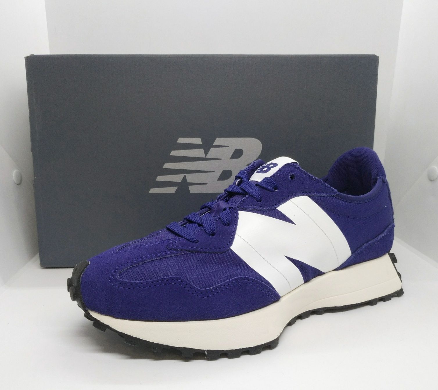 кожаные EU 40, 25см кроссовки New Balance 327 оригинал