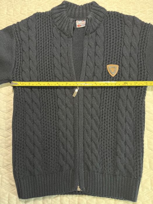 Тепла вʼязана кофта для хлопчика на 7-8 років