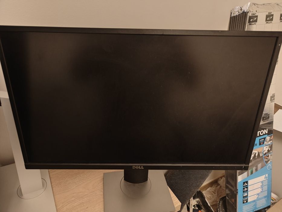 Monitor Dell p2417 HDMI Display port VGA winda pivot