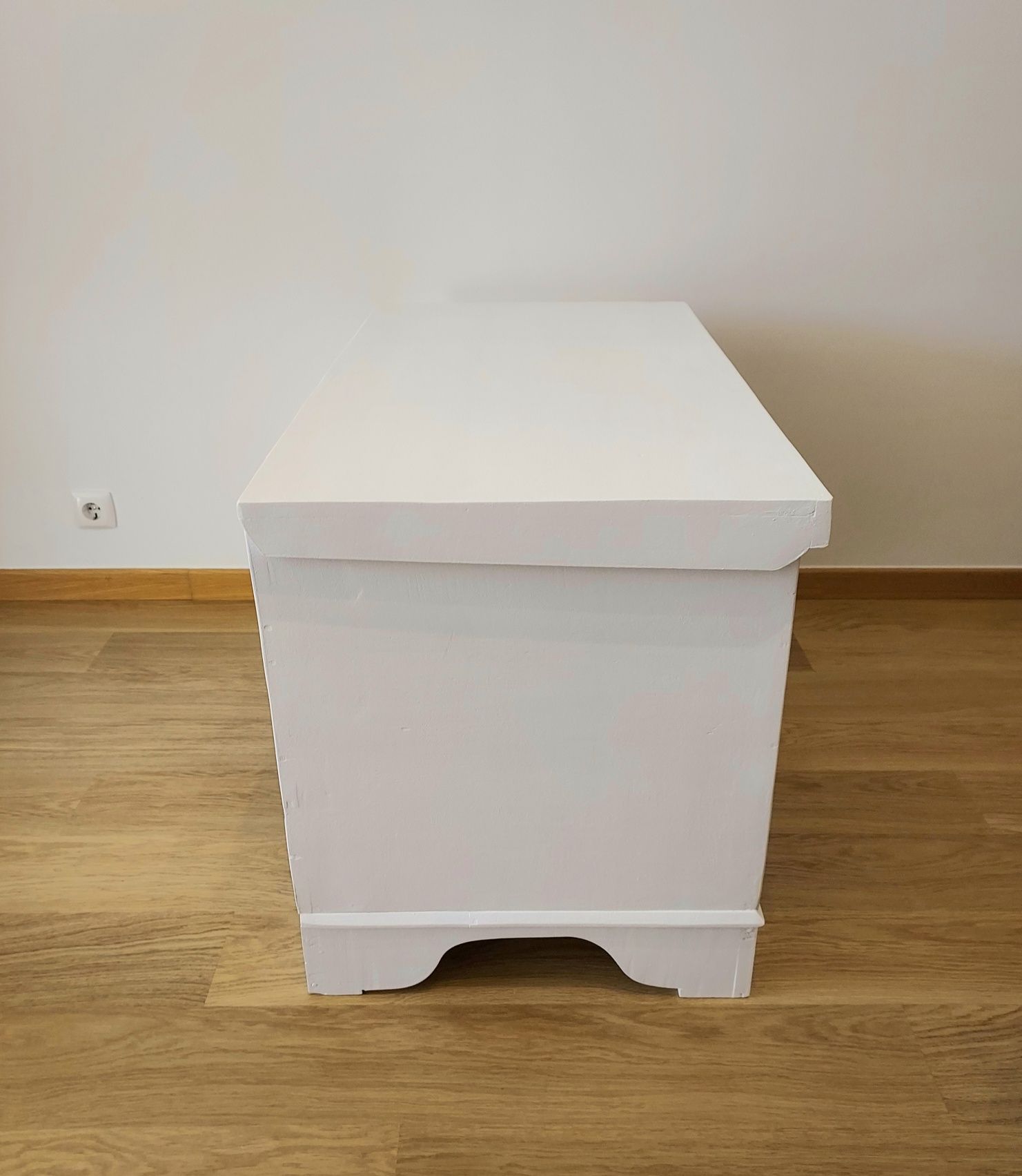Móvel/Baú de Madeira Branco (com entrega)