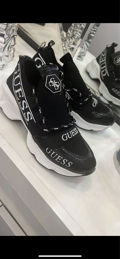 Buty GUESS czarne NOWE