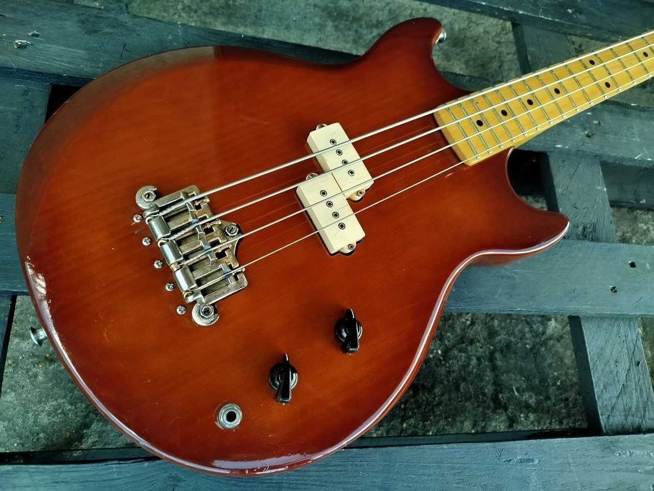Hondo II Professional Bass 1970+futerał, japońska gitara, super stan.