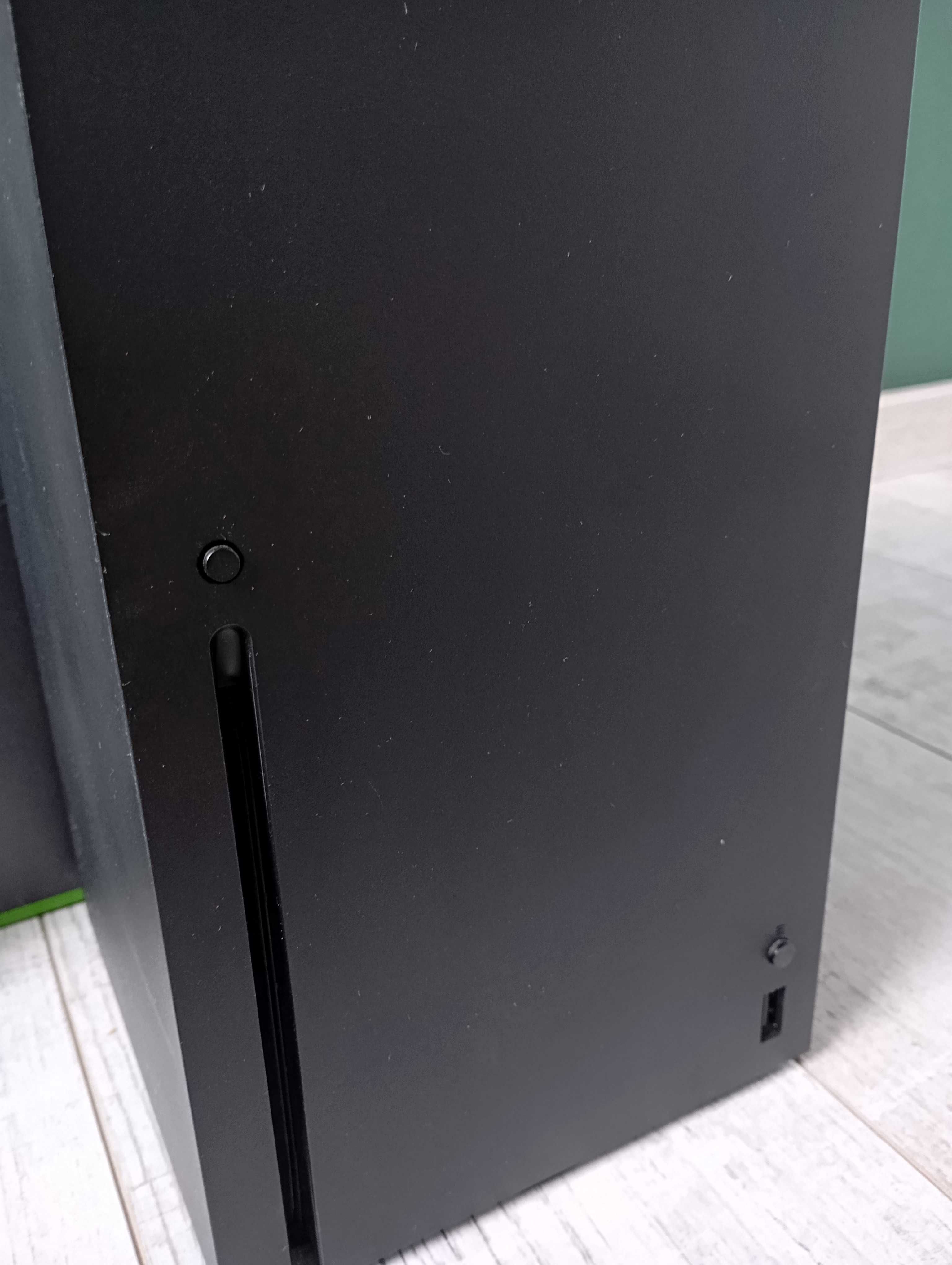 Xbox Series X 1TB+3 gry (Wiedźmin 3, Forza Horizon 5, Assasin's Creed)