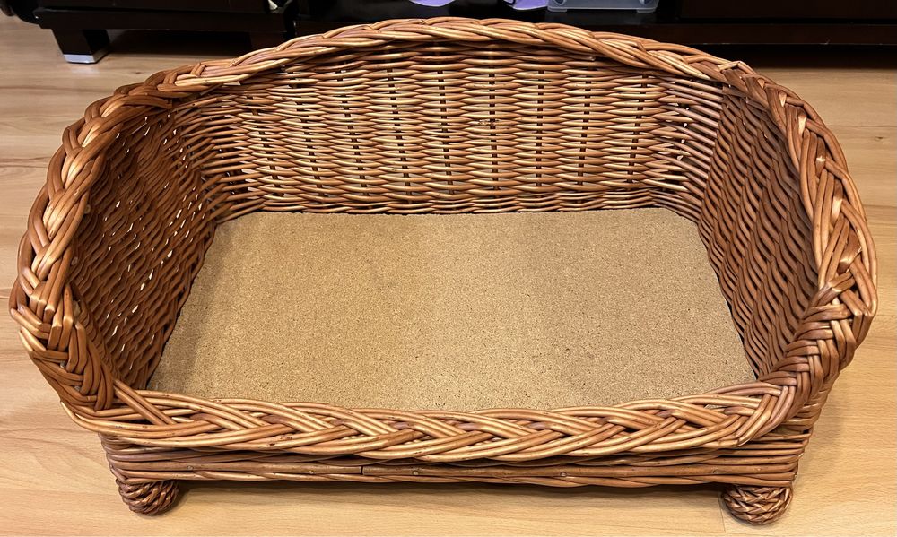 Siedzisko wiklinowe dla psa