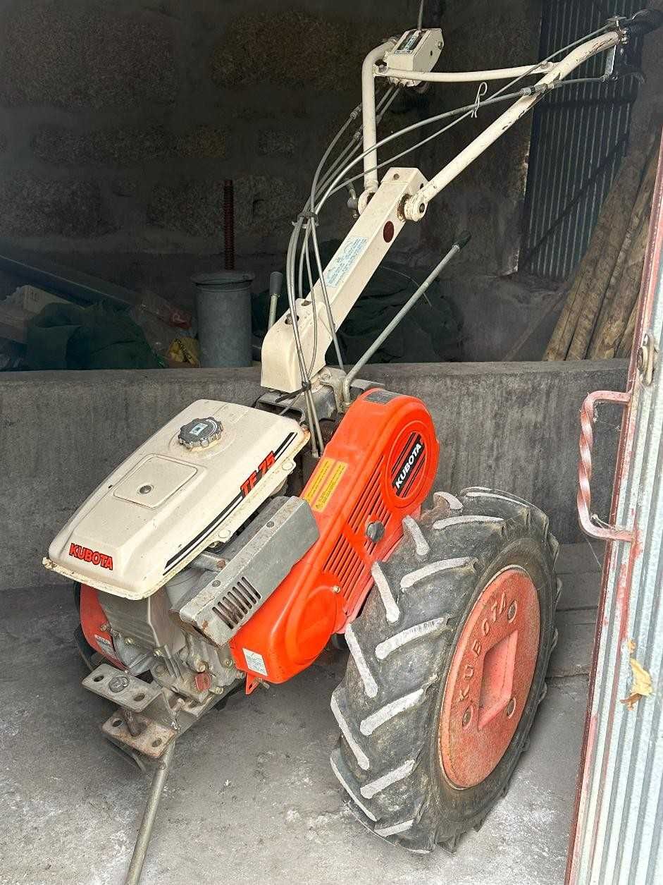 Motocultivador KUBOTA, bom estado