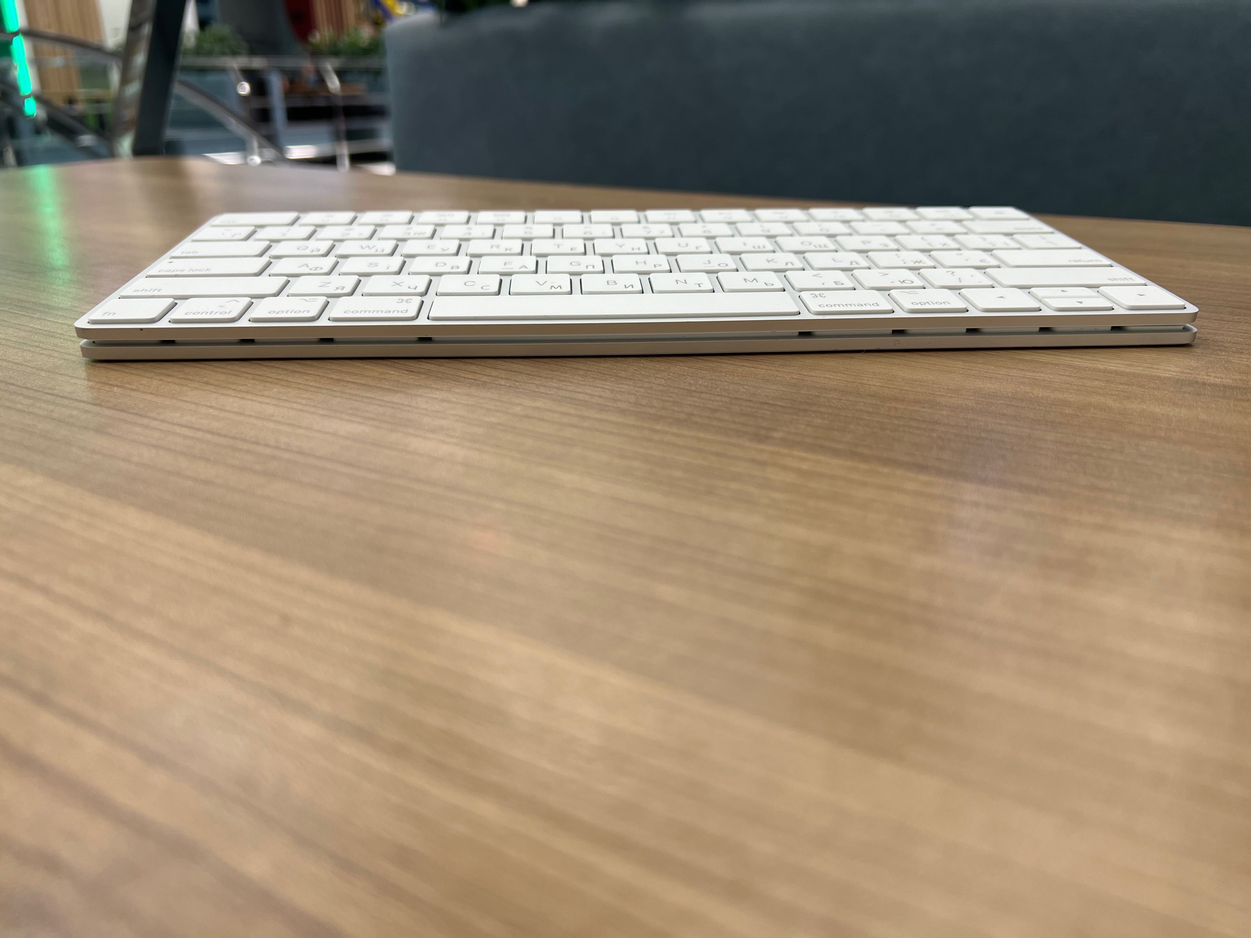 Apple Magic Keyboard 2