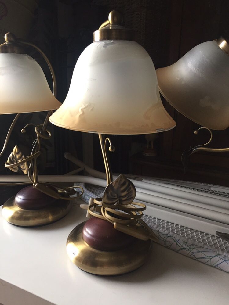 Candeeiro de tecto e dois mesinha cabeceira  vintage