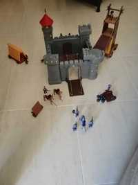 Castelo medieval One Two Fun
