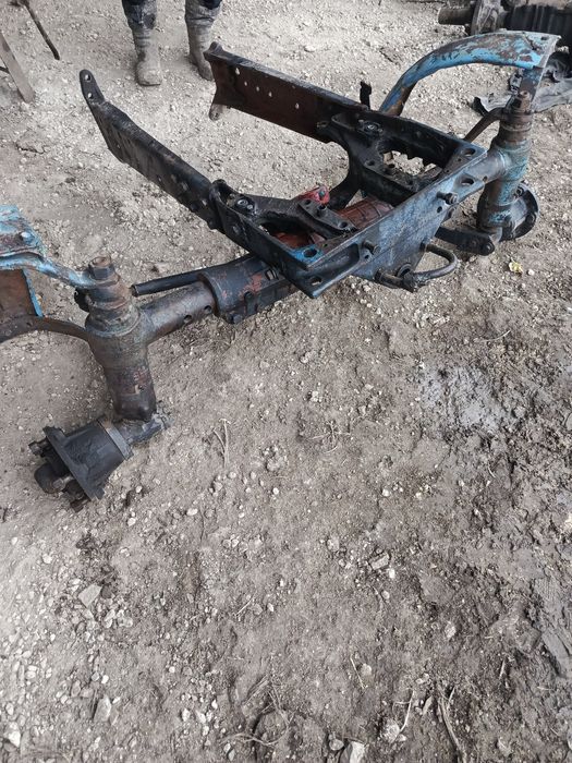 Продам передню балку на мтз80