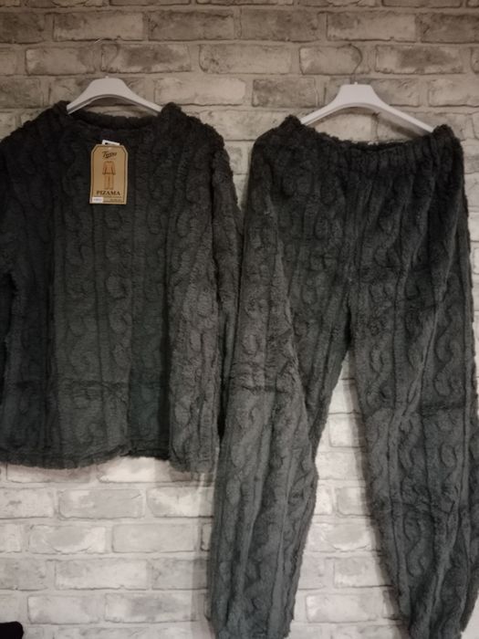 Piżama damska. Ocieplana. Nowa.