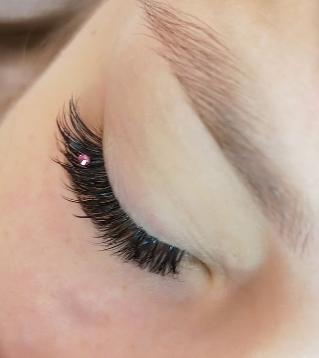 Нарощування , ламінування вій