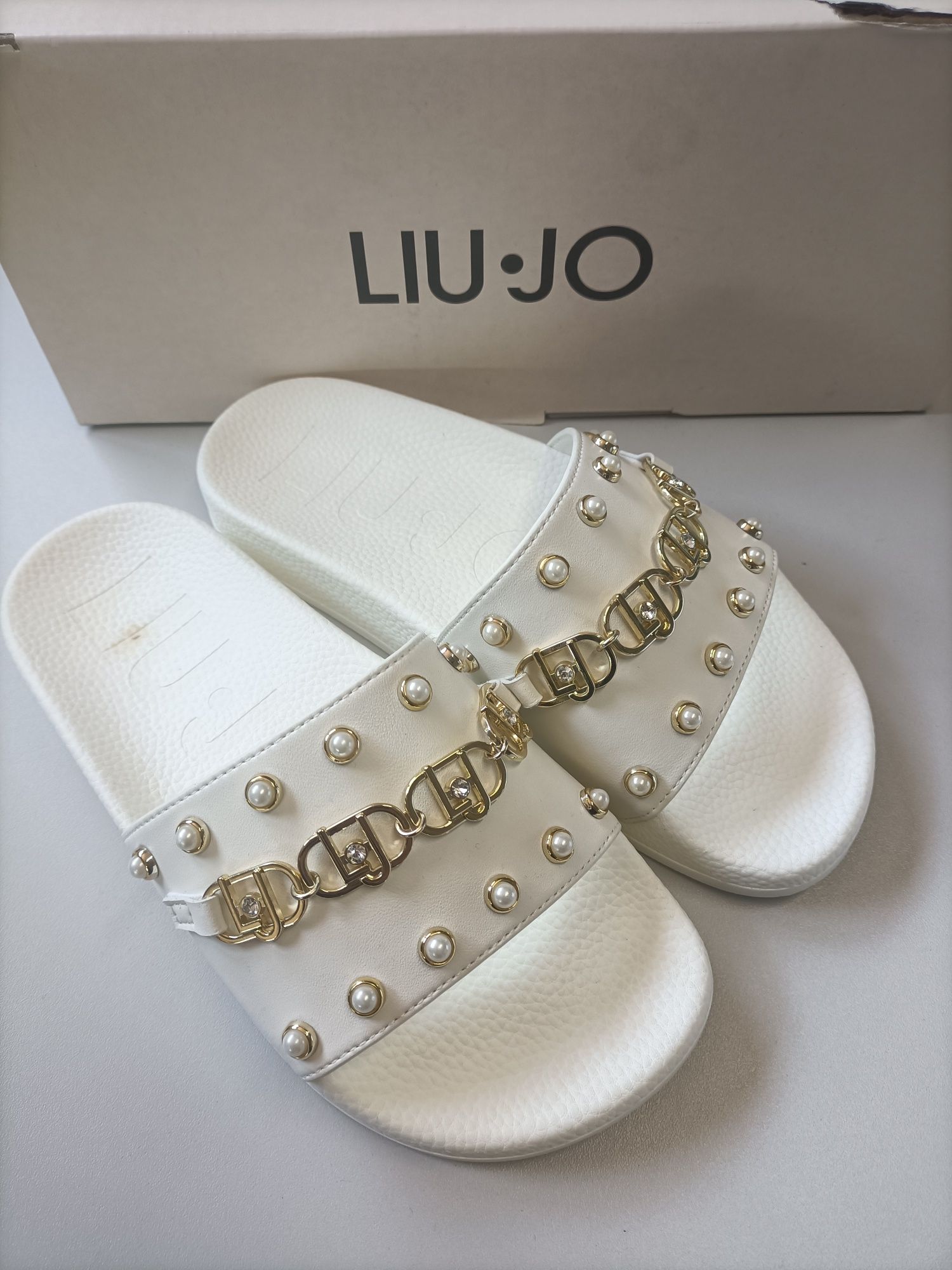 Klapki Liu-Jo 35