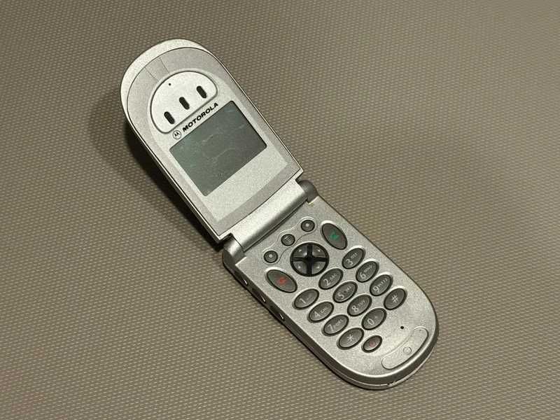 Motorola V66 sprawna, bez simlocka, dla kolekcjonera