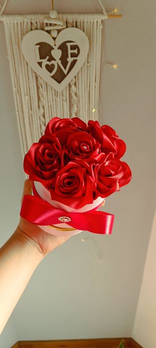 Arranjo com rosas eternas