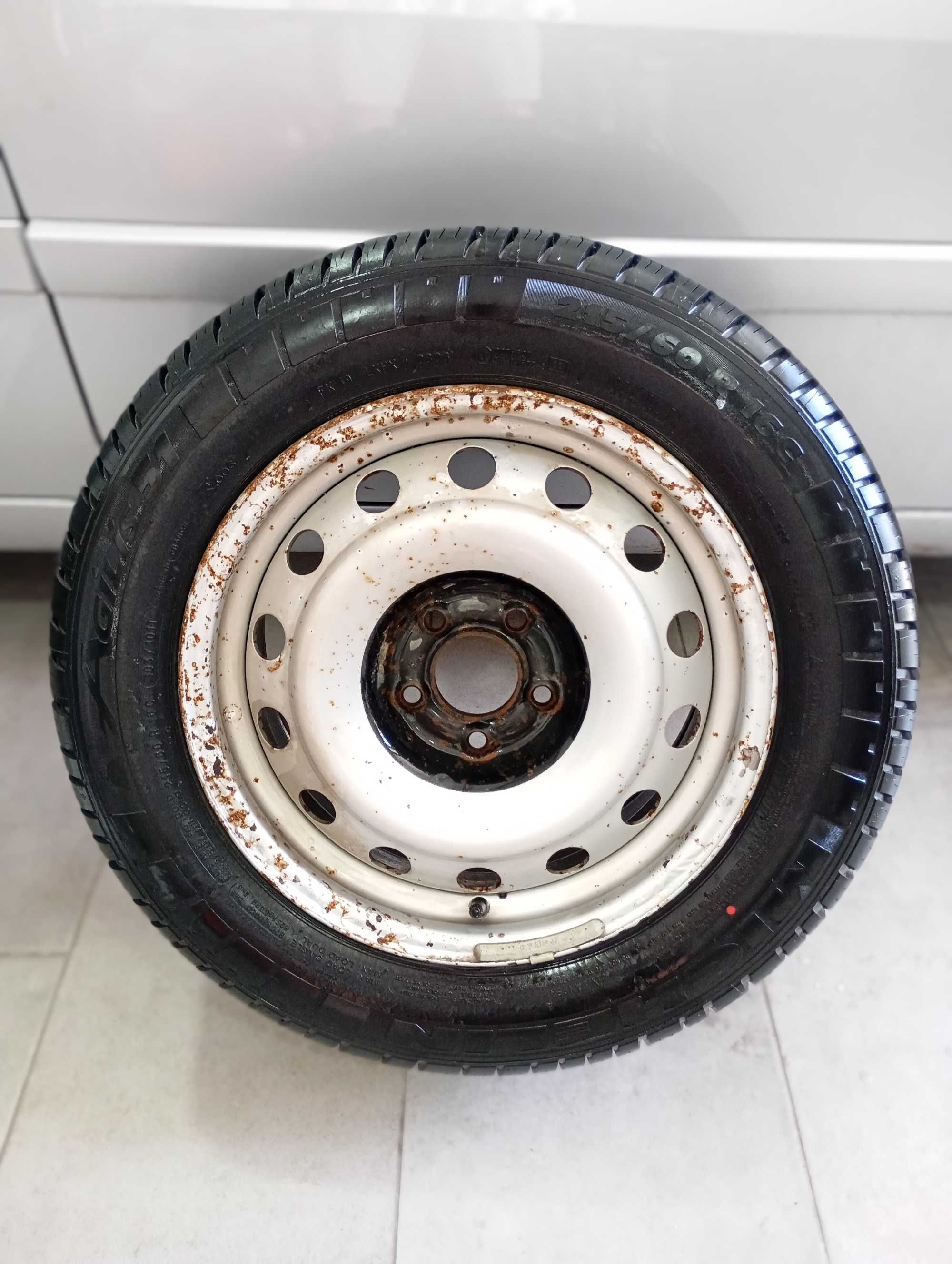 (NOVO) Pneu Michelin Agilis 51 - 215/60 R16 C - Em Jante Suplente