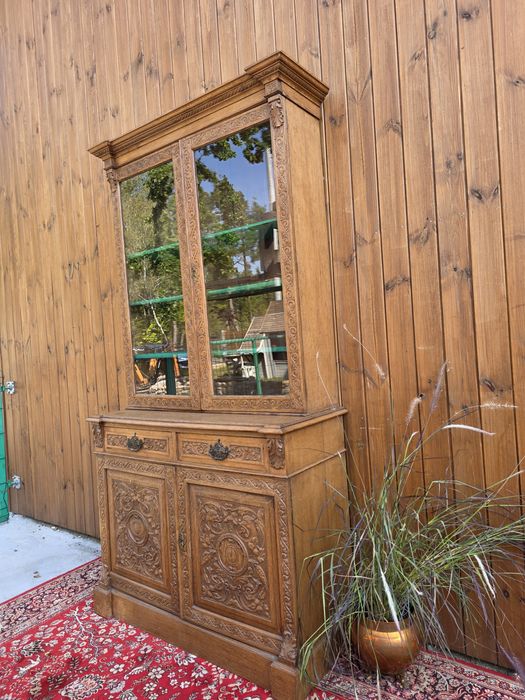 Neorenesansowy rzeźbiony kredens witryna jasna dąb #1932 Stylowy Węgró