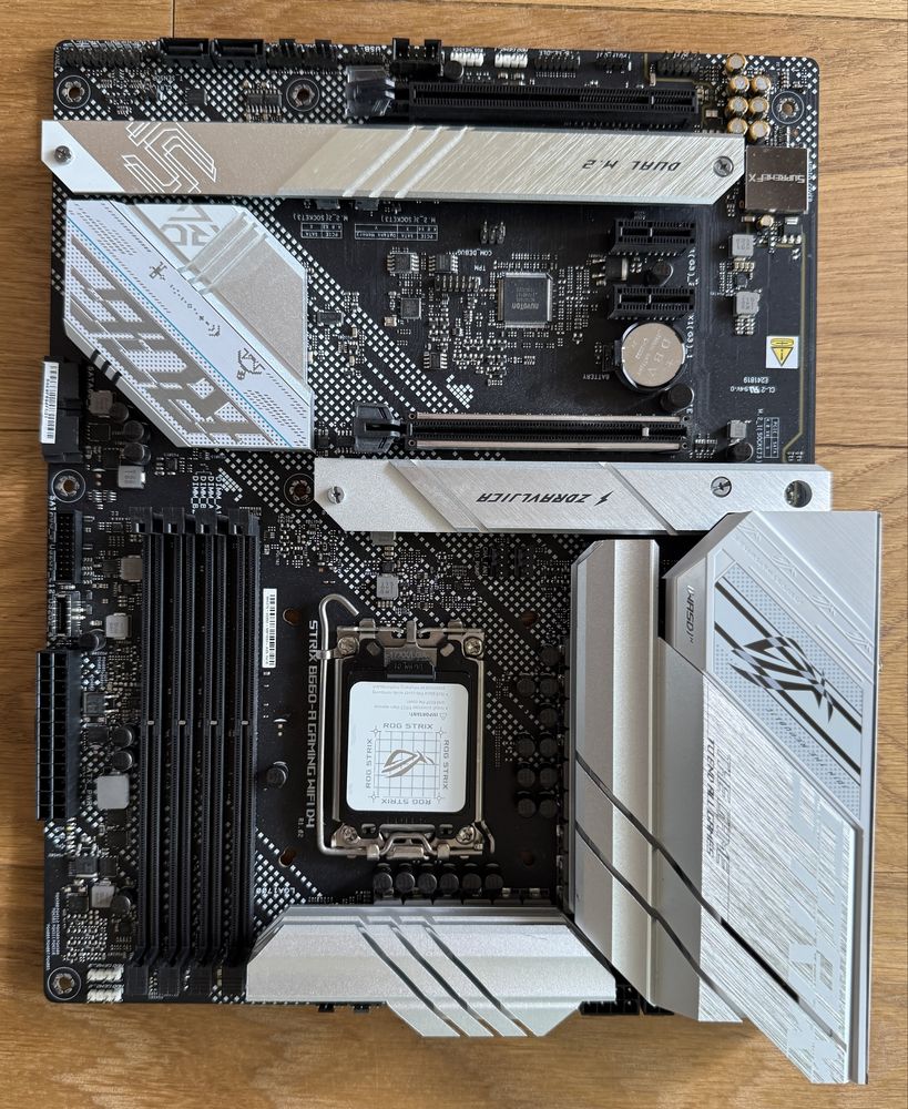 Płyta główna Asus ROG STRIX B660A GAMING WIFI D4 ATX