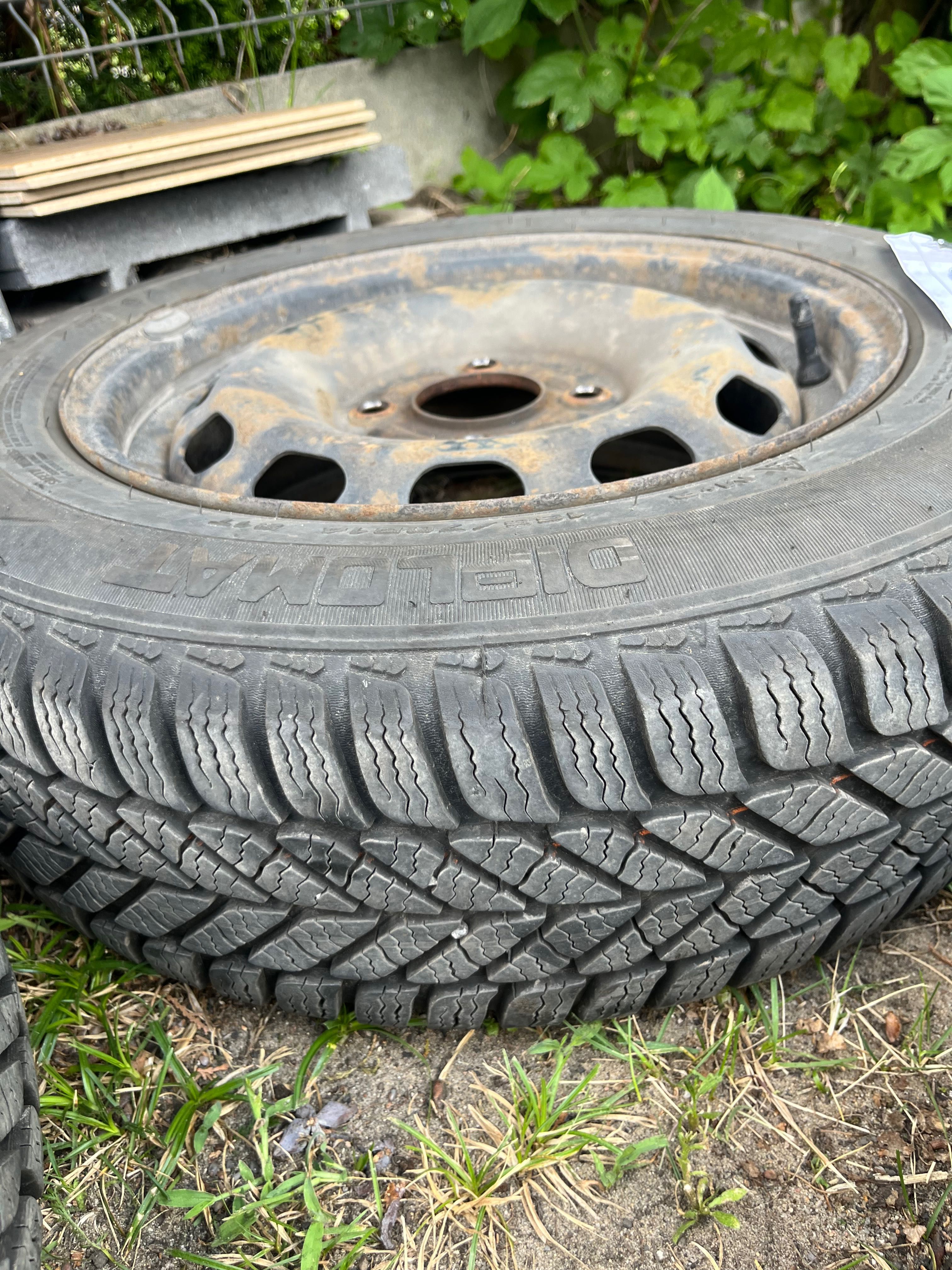 Komplet kół zimowych 165/70 R14