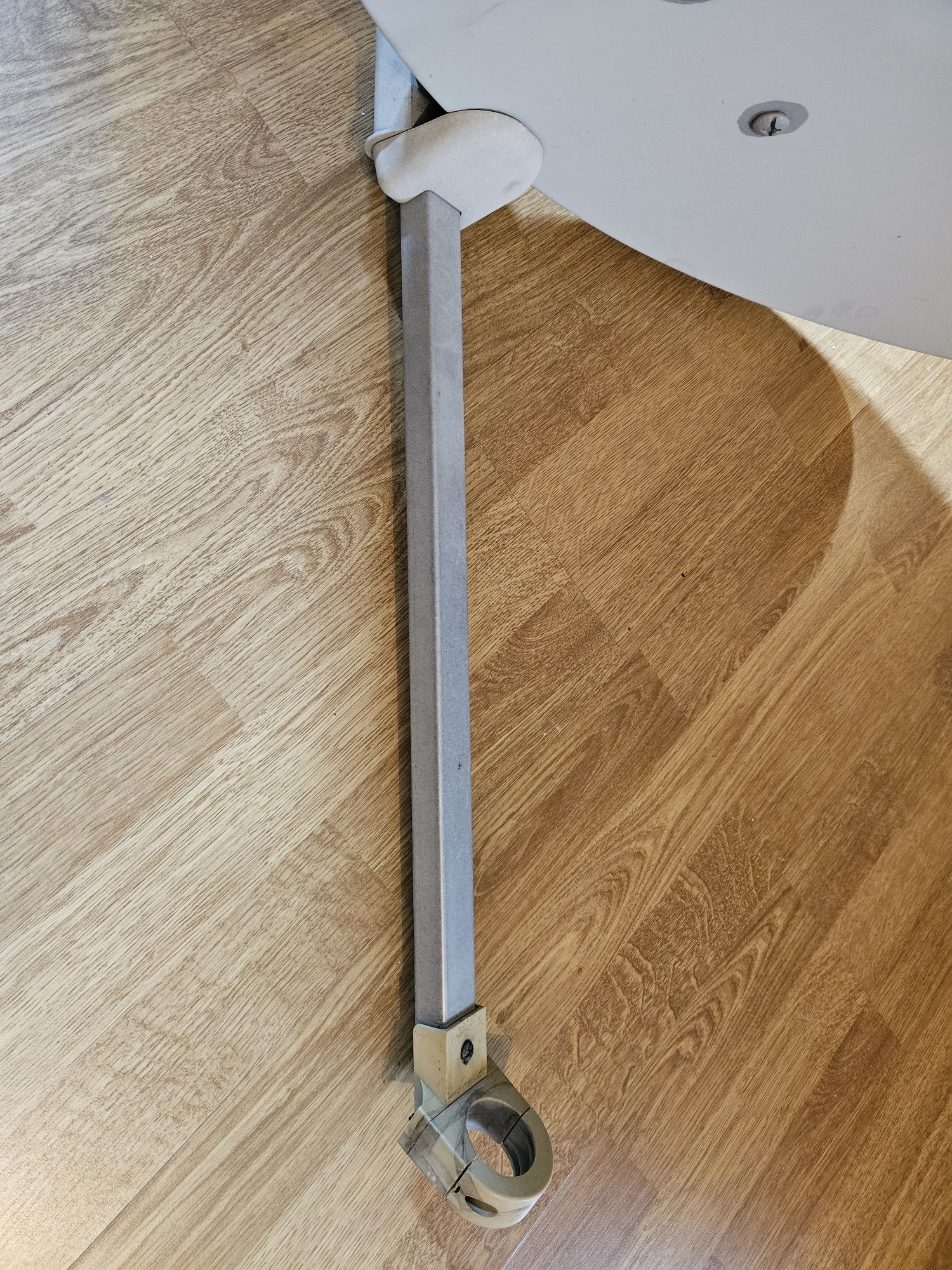 Sprzedam antenę satelitarną aluminiową fi 80