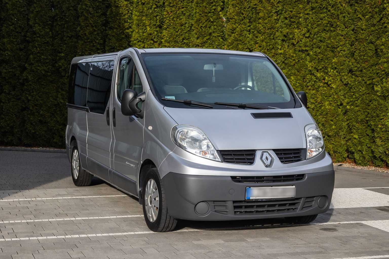 Renault Trafic 9 oso