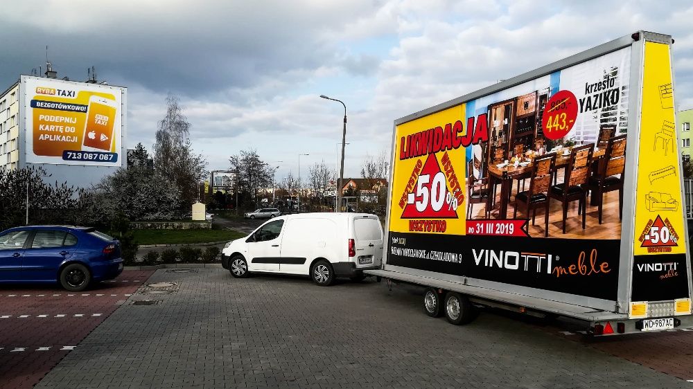 Reklama mobilna Billboardy backlight Przyczepy Busy reklamowe kampanie