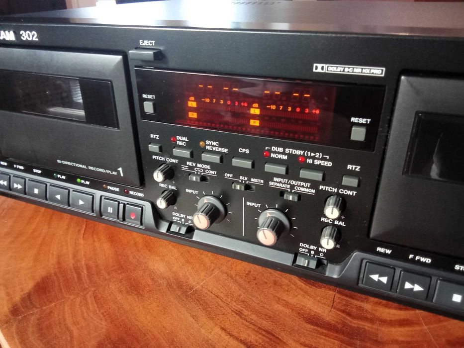 Deck profissional Tascam 302