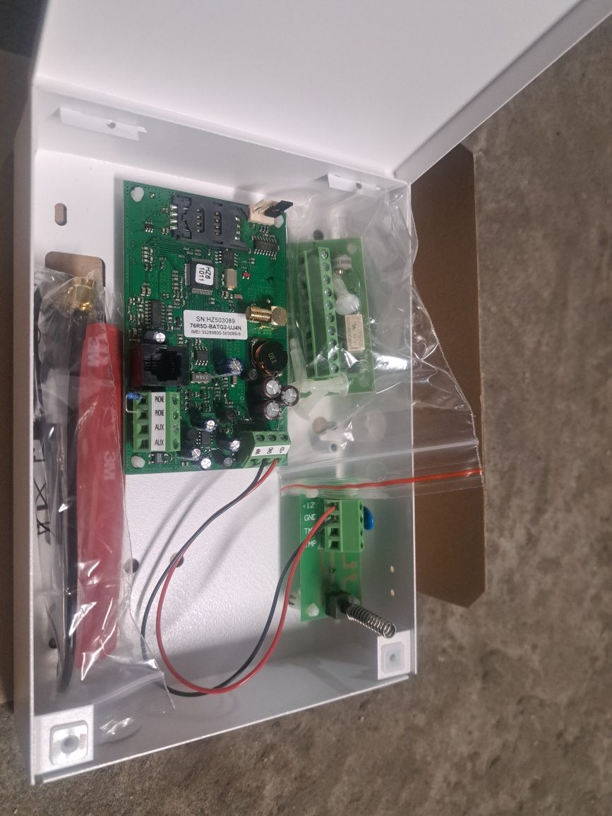 Moduł komunikacyjny GC-61 GSM JABLOTRON DIALER 16 szt Hurt