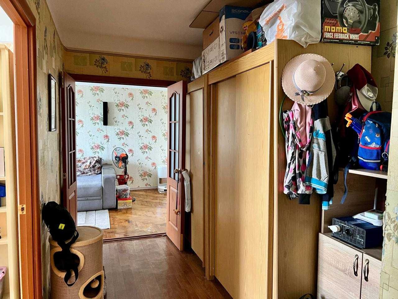 Продам 3х комнатную квартиру в центре Коммунарского района