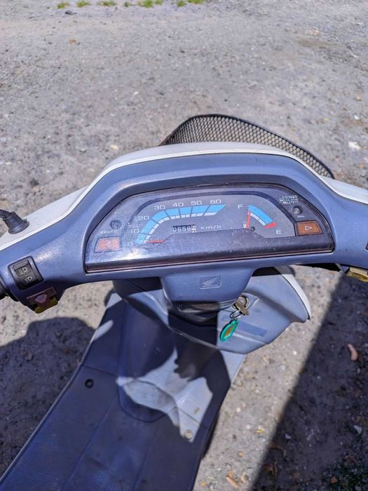 Скутер Honda AF 24 E