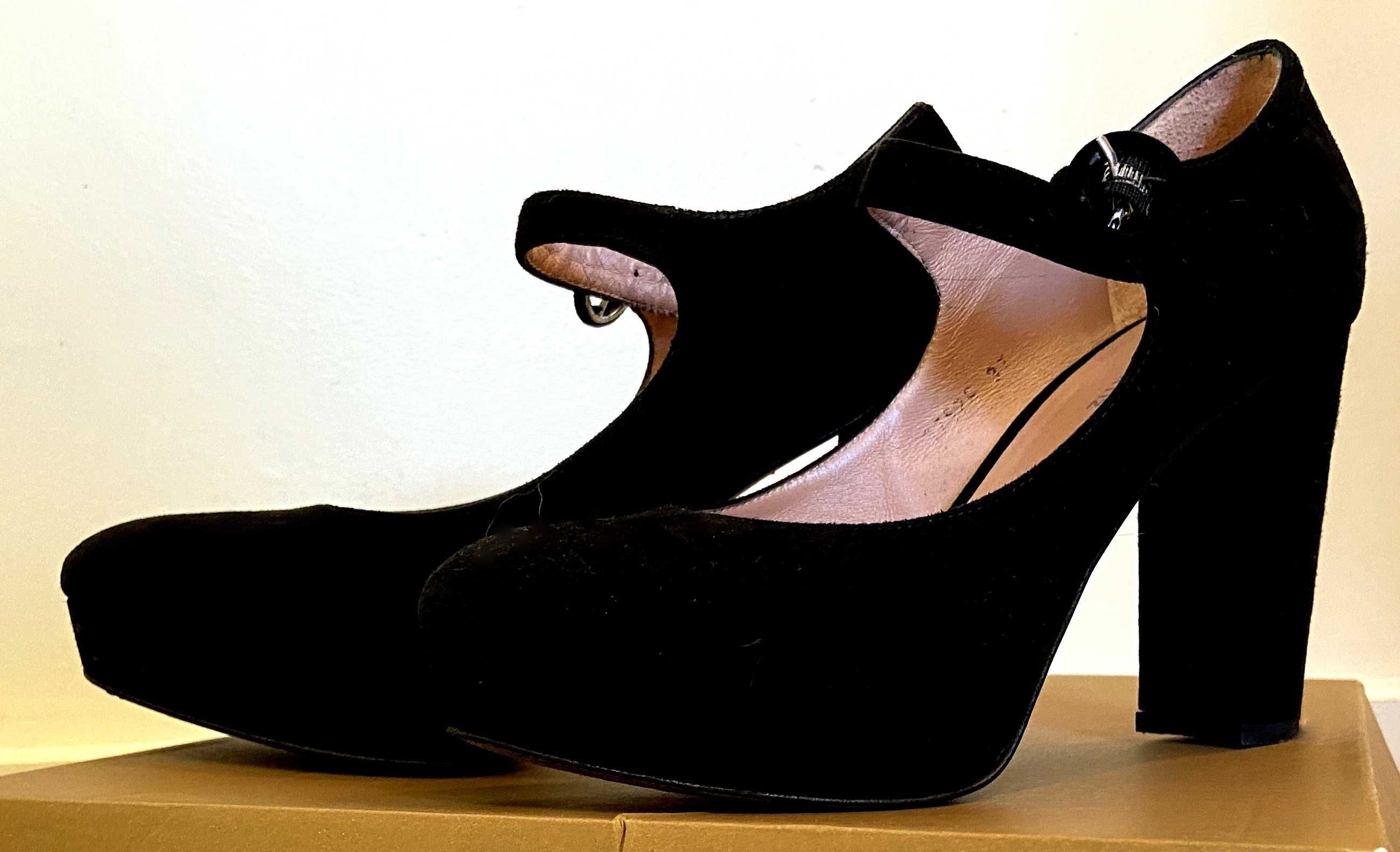 Sapatos de salto em camurça pretos - Gloria Ortiz