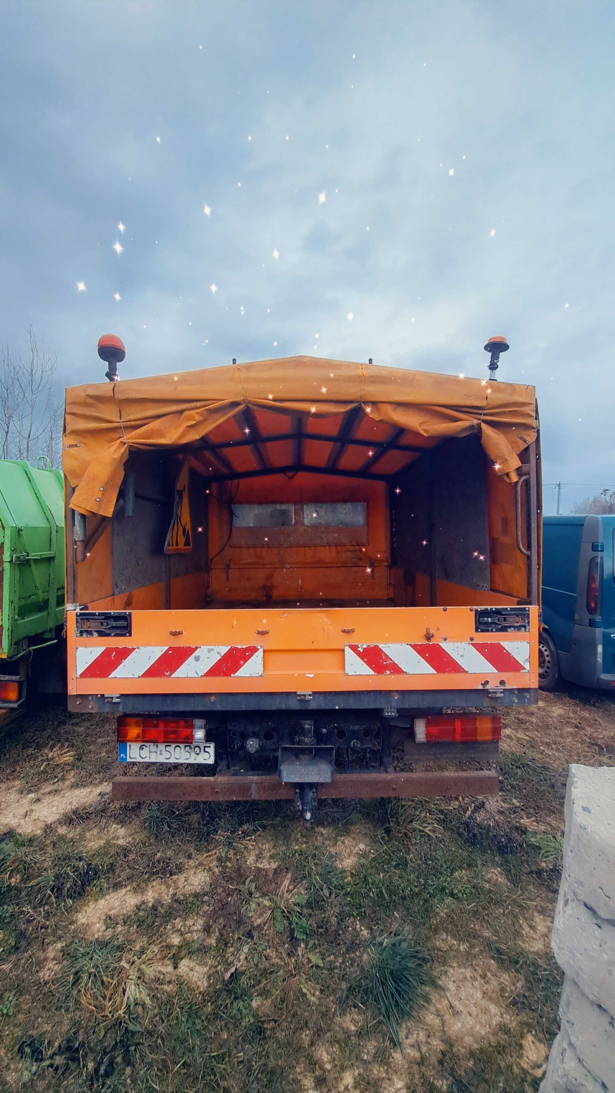 Mercedes-Benz 512D VARIO brygadówka plandeka 5-osobowa