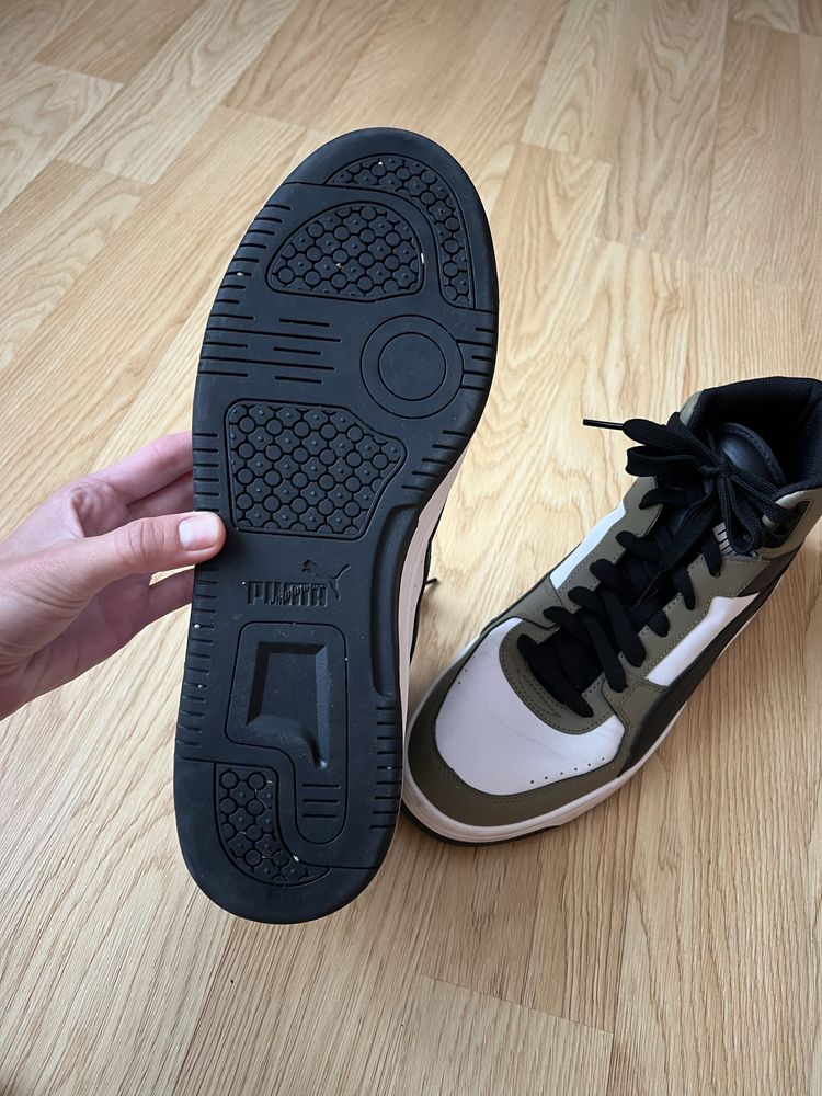 Кросівки Puma оригінал( устілка по факту 30,5)