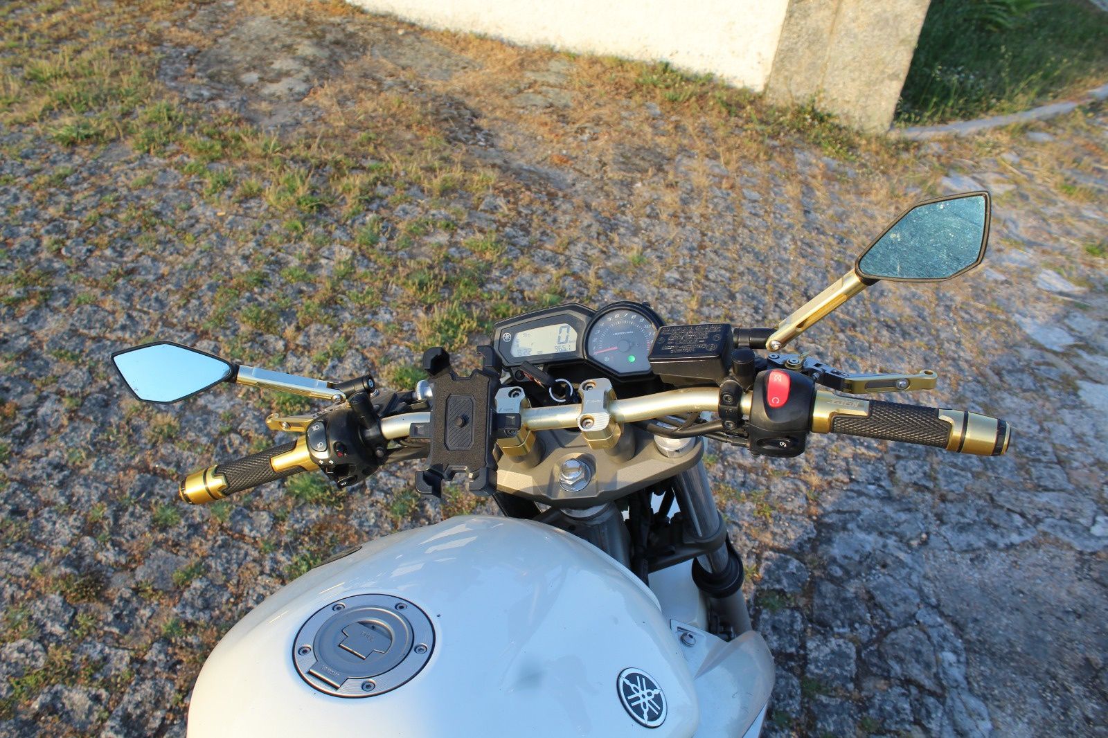Yamaha Xj6 Naked