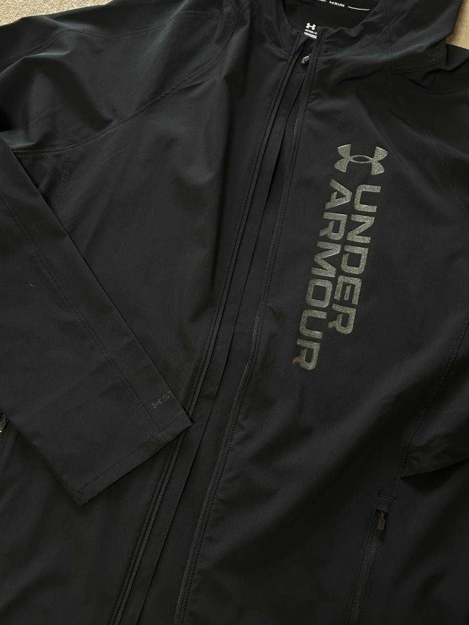 Бігова вітровка Under Armour OutRun the STORM Jacket