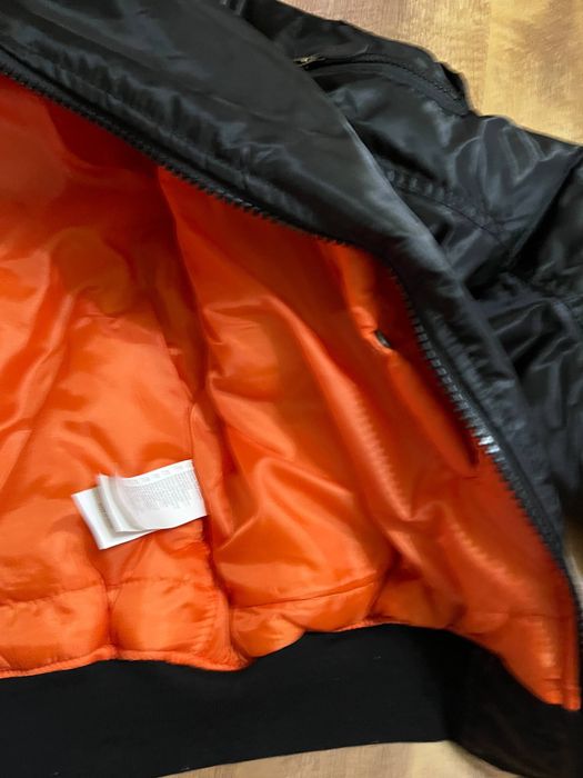 дутий бомбер