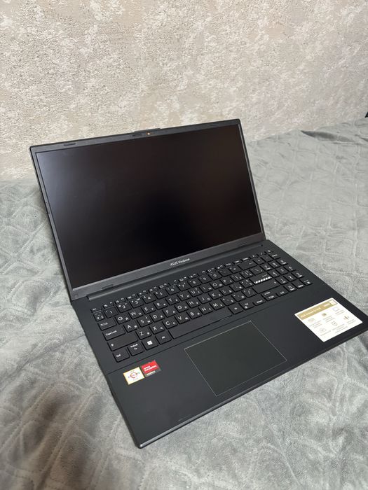 Asus Vivobook Go 15 (e1504f) , ноутбук