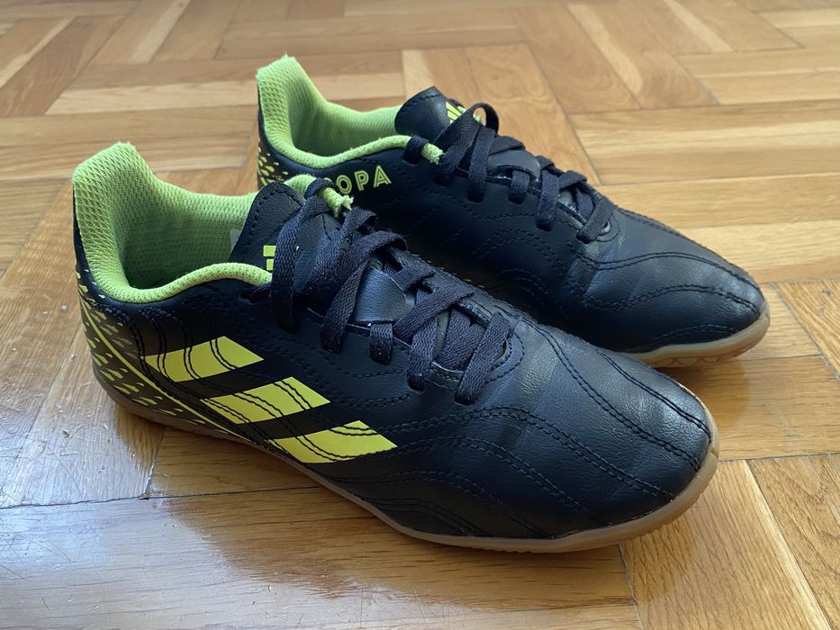 Halówki Adidas Copa roz. 34